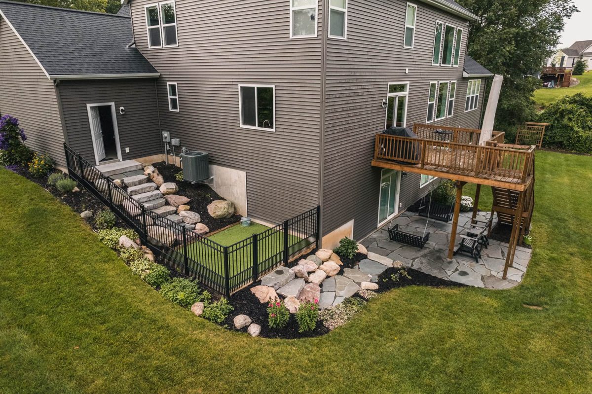 custom-deck-installation-rockford-mi-walden-design