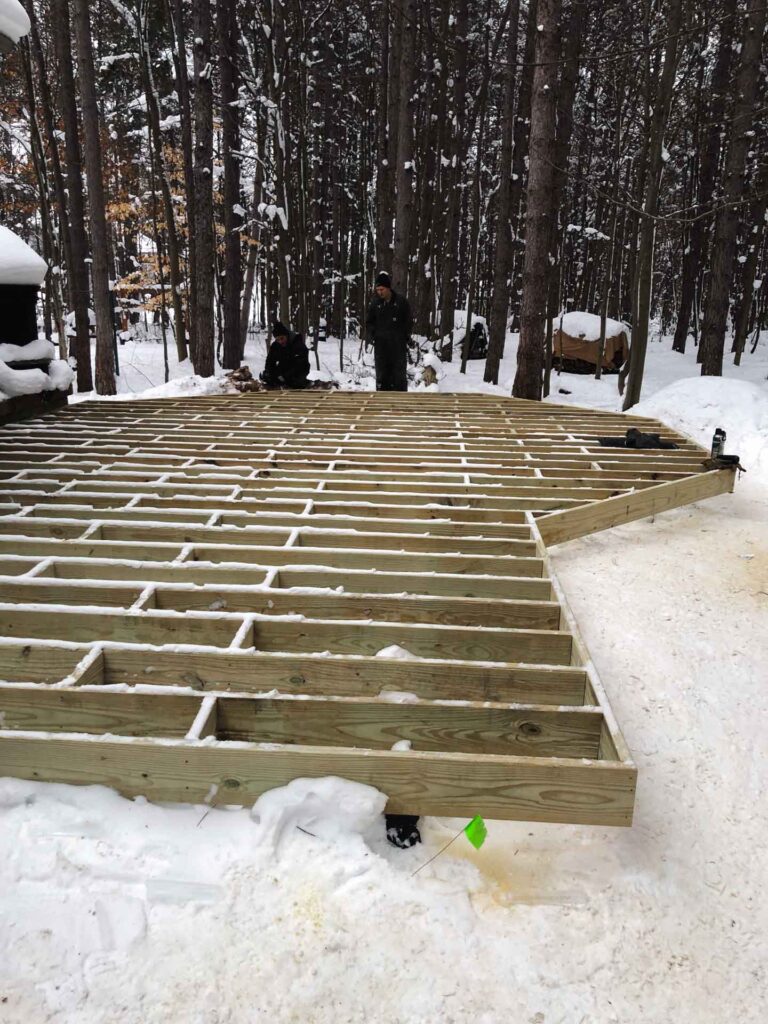 winter-deck-building-rockford-mi